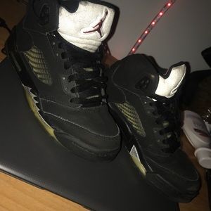 buying jordans from poshmark